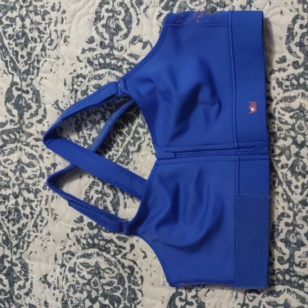 SheFit Flex Sports Bra
